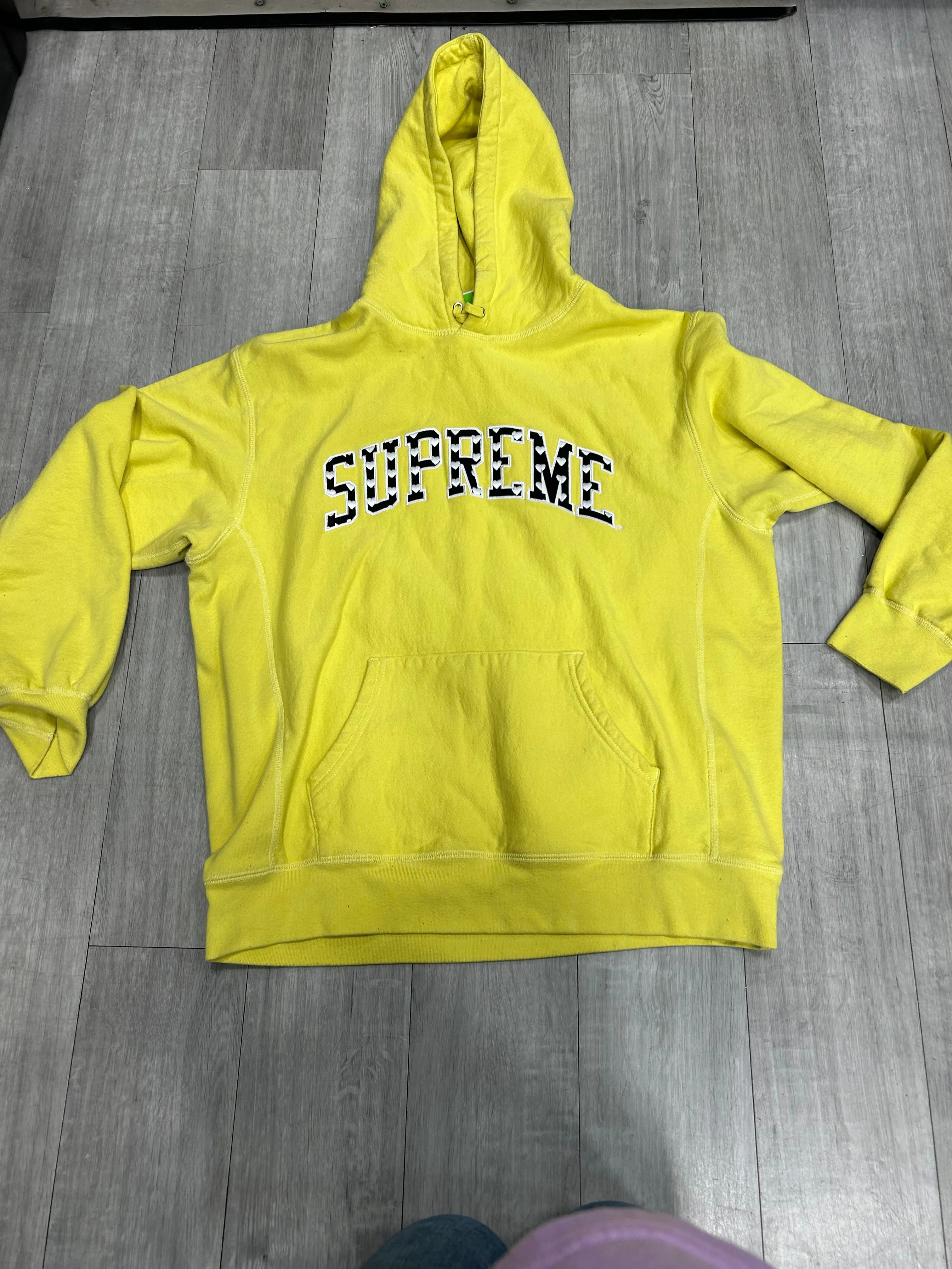 Supreme Outerwear Size Extra Large